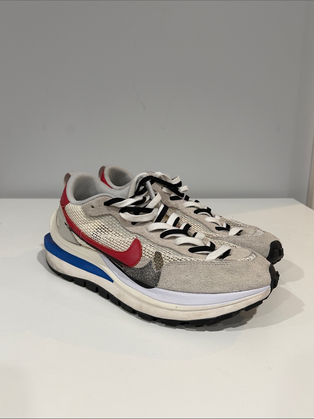 Nike Sacai Vapor Waffle Neutral and Red Running 12